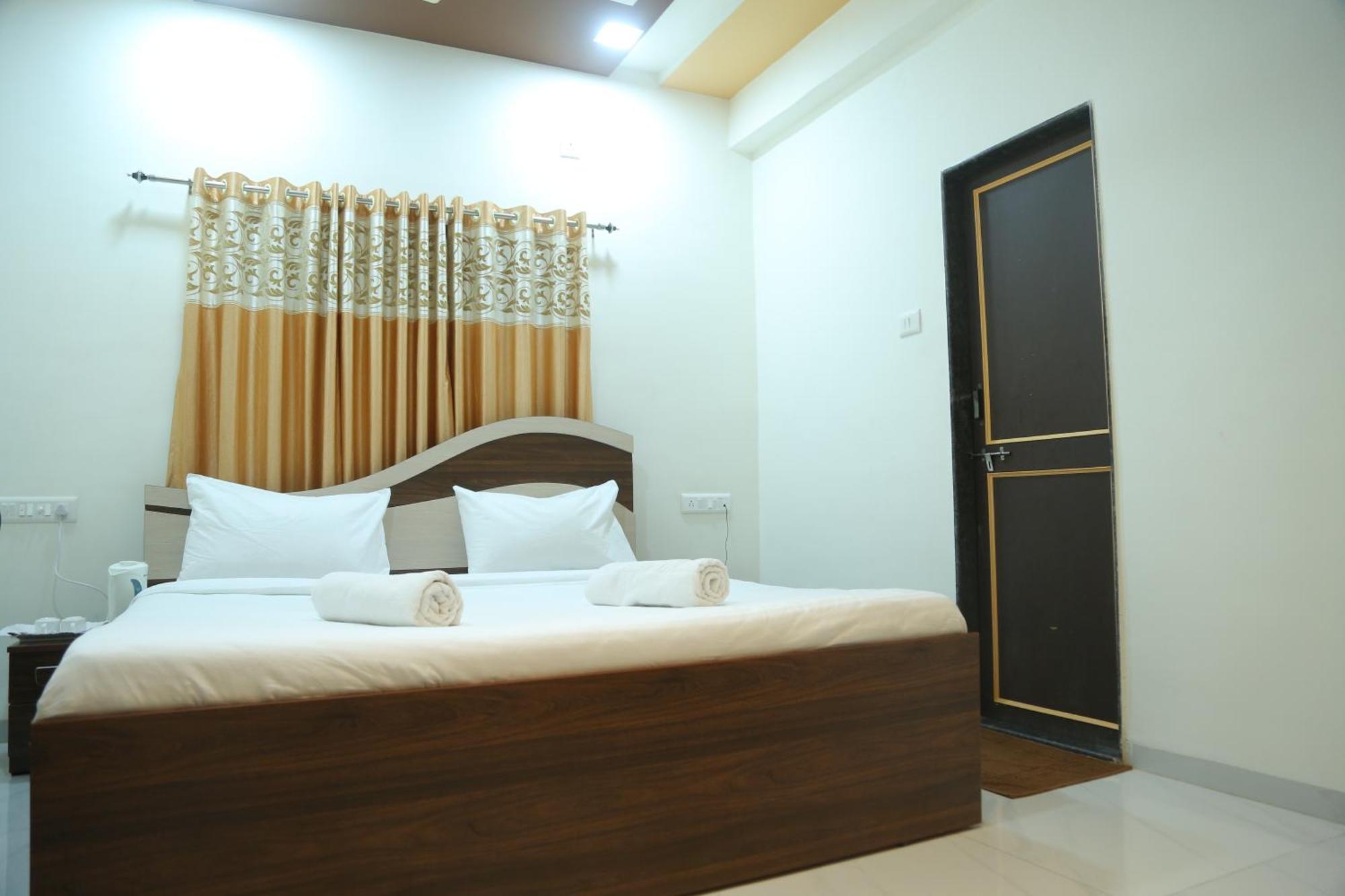 Rudraksh Nagthane Satara Extérieur photo